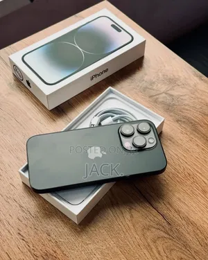 New Apple iPhone 16 Pro Max 1 TB Black