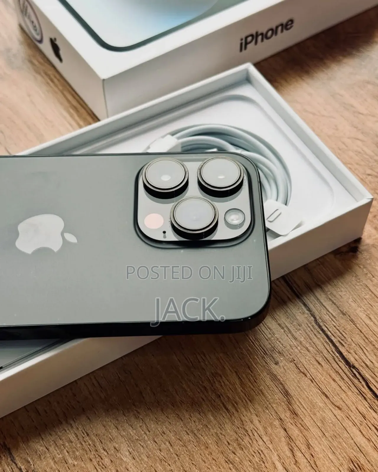 New Apple iPhone 16 Pro Max 1 TB Black