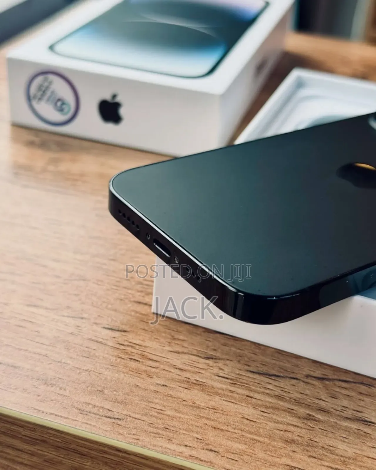 New Apple iPhone 16 Pro Max 1 TB Black