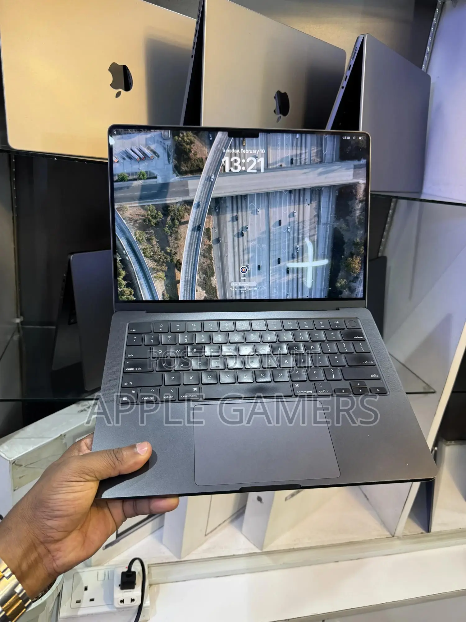 Laptop Apple MacBook Pro 18GB Apple M3 Pro SSD 512GB