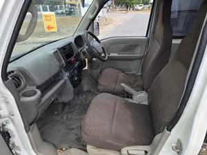 Suzuki Every Wagon 2017 White