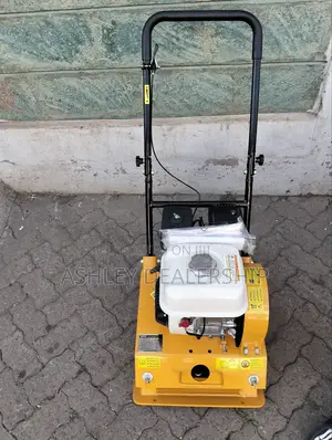 Plate Compactor (Honda Engine)