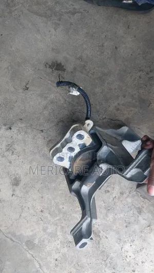 Ex Japan Mazda Demio Petrol Engine Mounting