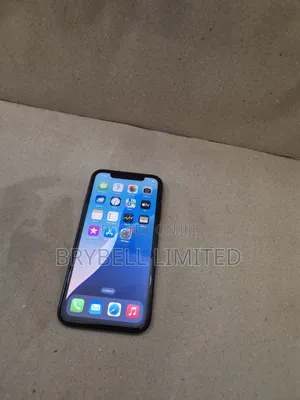 Apple XR 64 GB Black