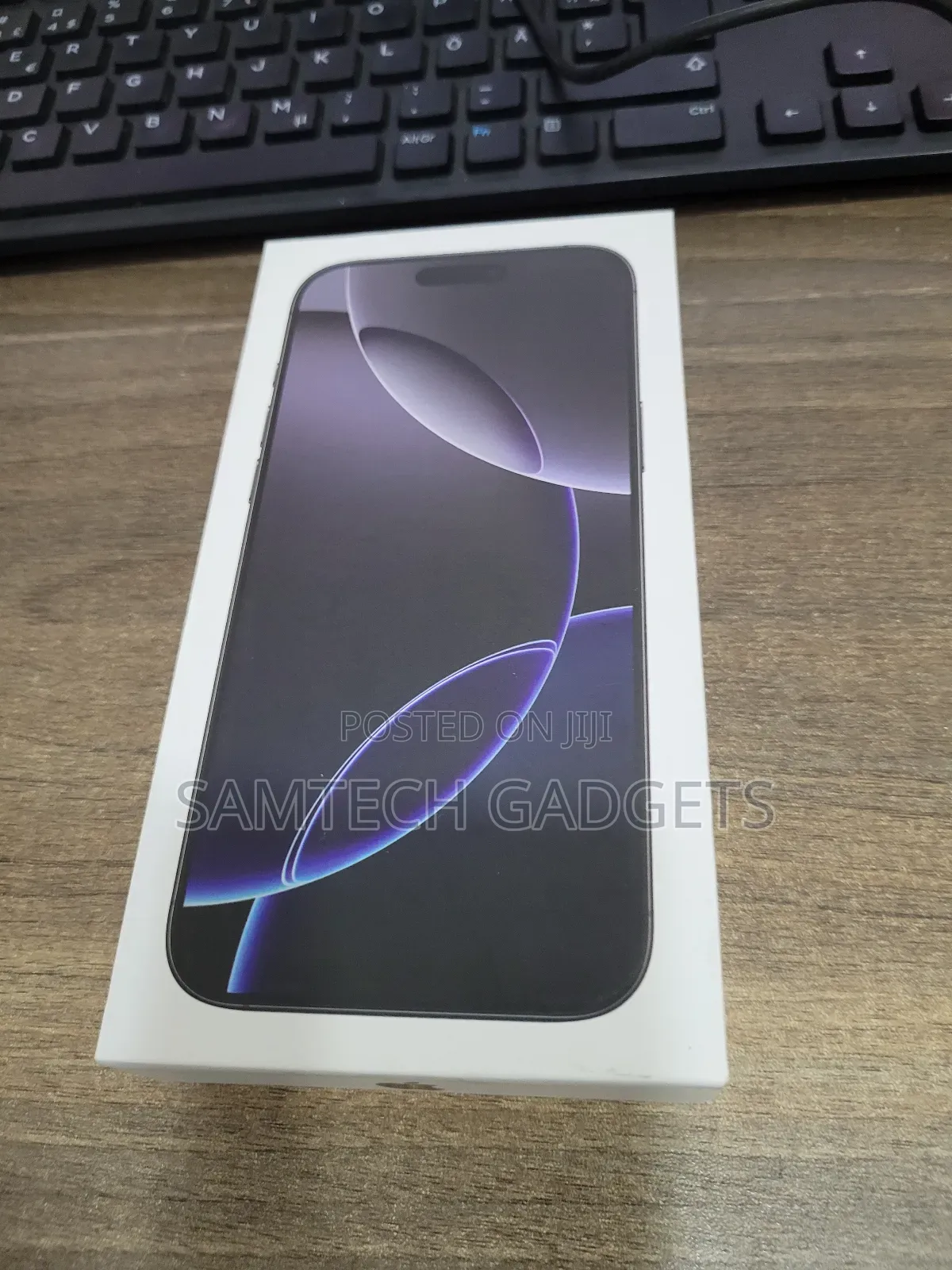 New Apple iPhone 16 Pro Max 256 GB Black