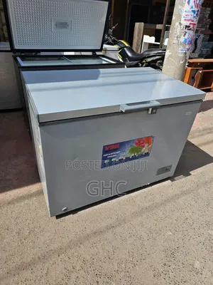 Von Chest Freezer (Used)