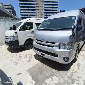 Toyota Grand HiAce 2019 Silver
