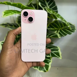 Apple iPhone 15 128 GB Pink