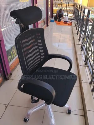 Heavy Duty Mesh Office Chair With Headrest - 5-Year Warranty