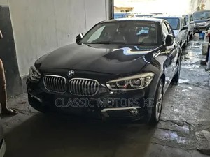 BMW 118i 2019 Black