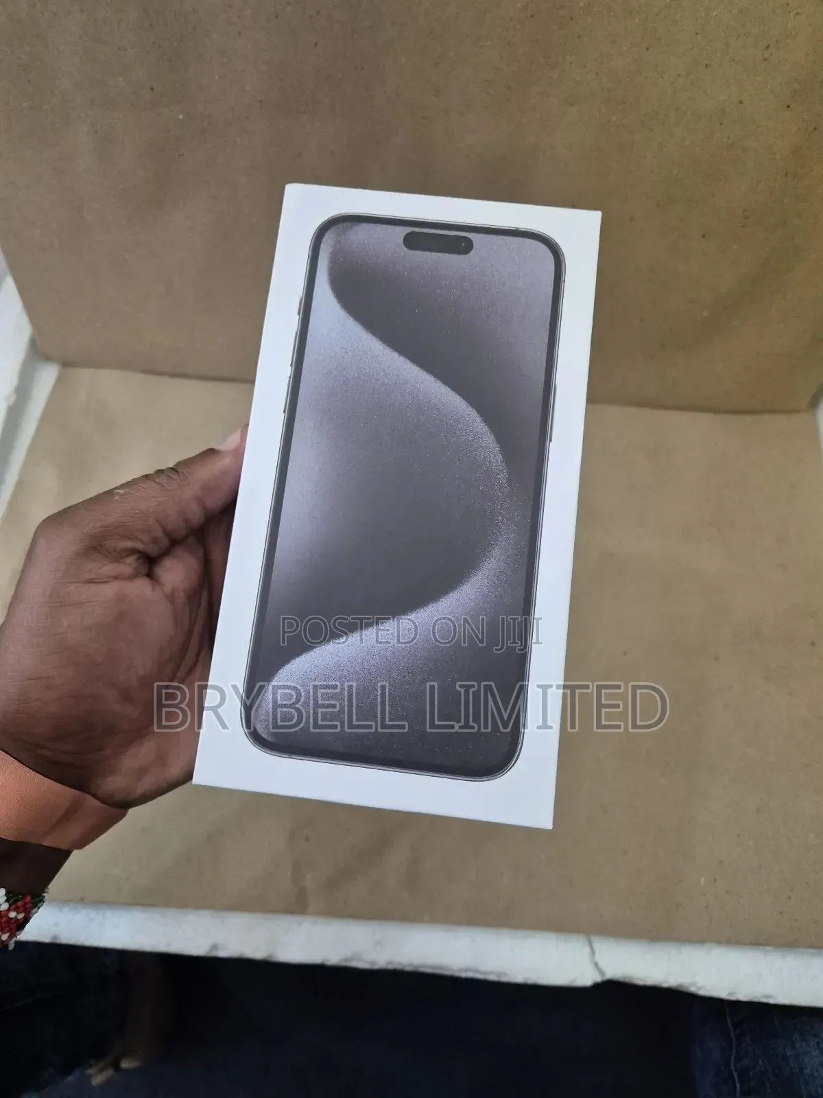 New Apple iPhone 15 Pro Max 256 GB Black