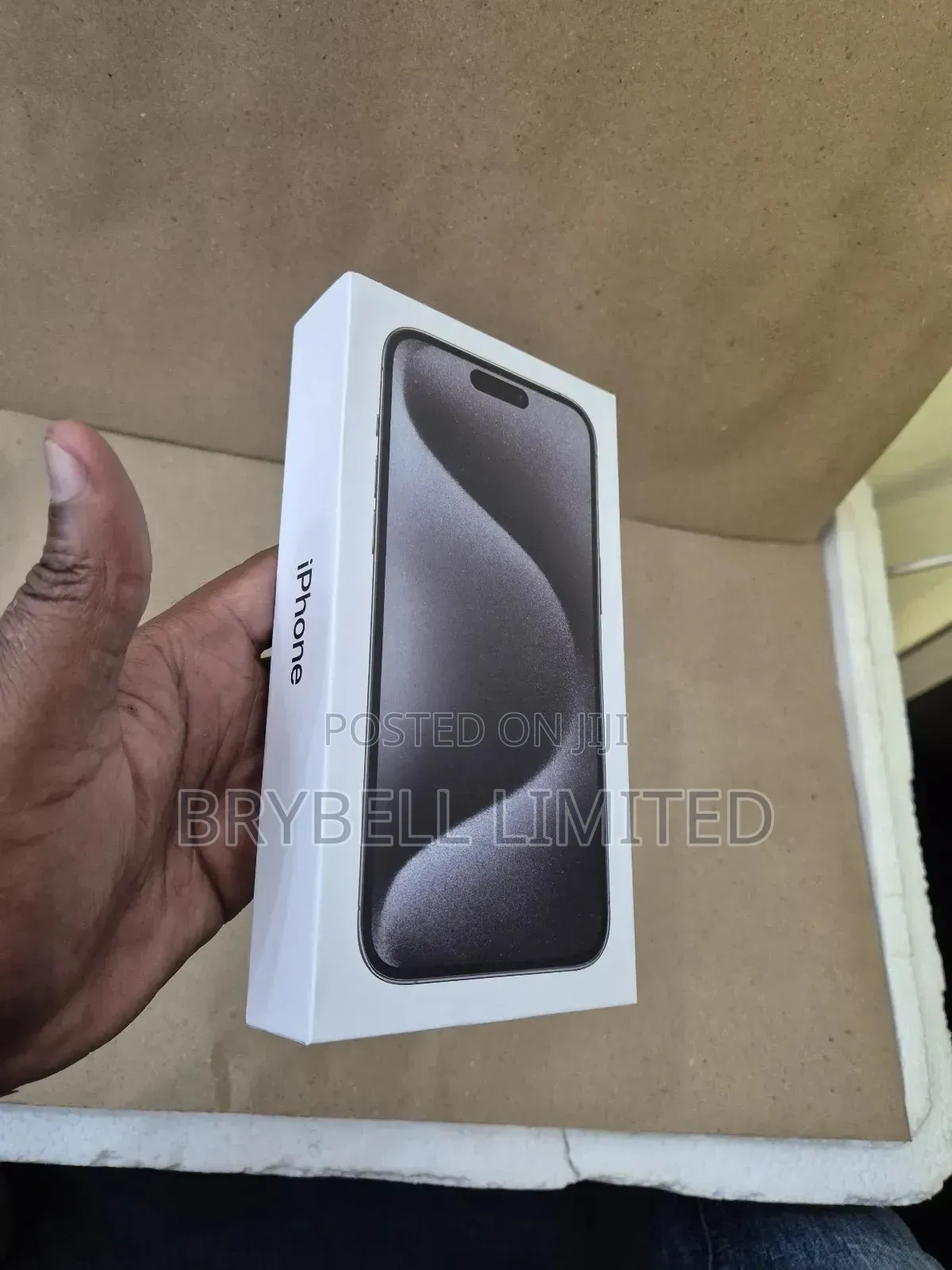 New Apple iPhone 15 Pro Max 256 GB Black