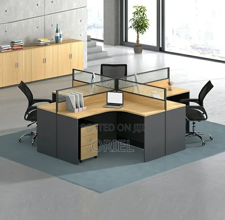 Office Workstation; Open-plan Curved 4-person Workstation