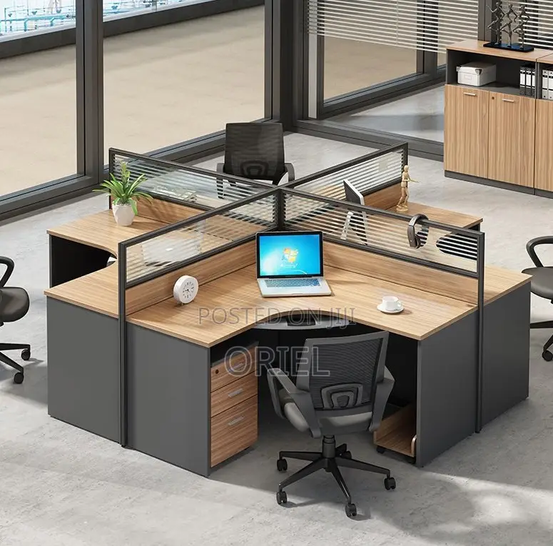 Office Workstation; Open-plan Curved 4-person Workstation