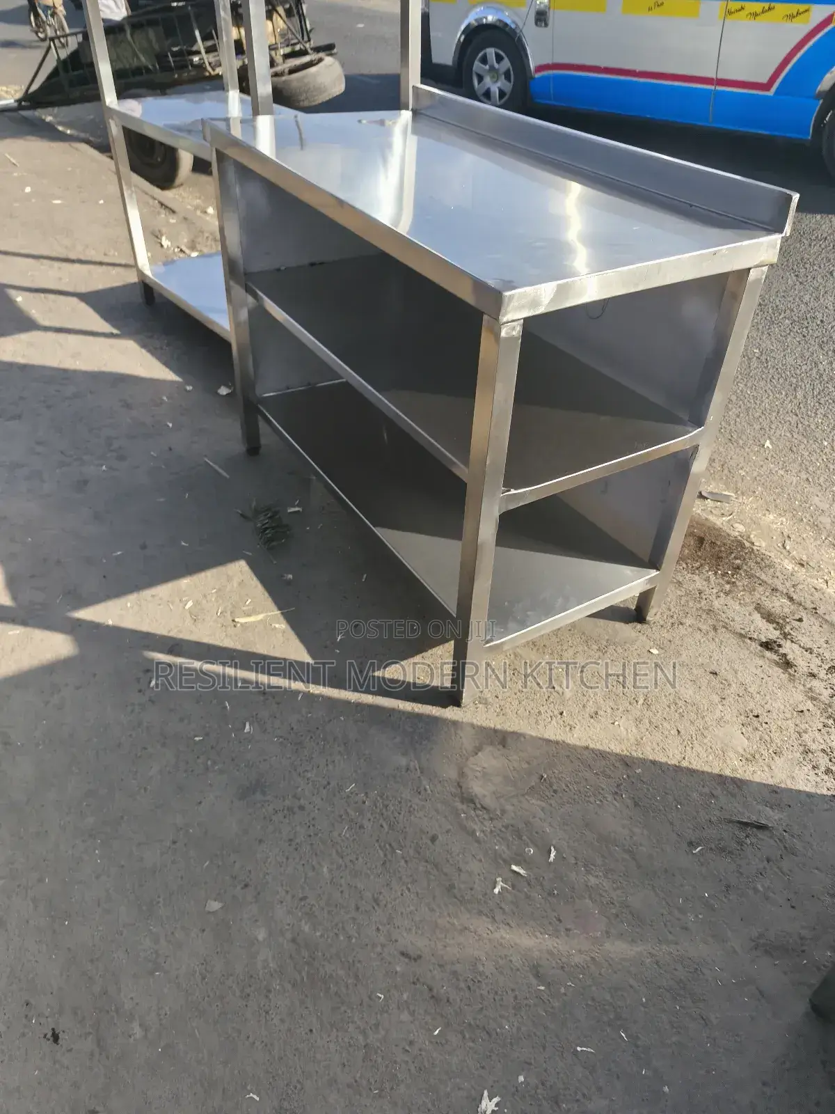 Stainless Steel Working Table With 2 Undershelf