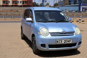 Toyota Sienta 1.5 FWD 2012 Blue