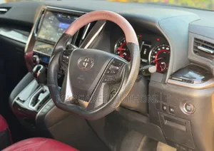 Toyota Alphard 2019 White