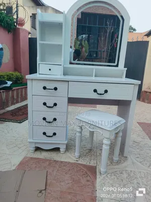 White Dressing Mirror With Light