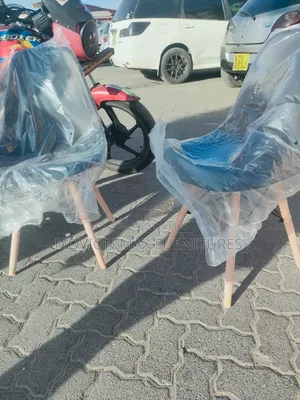 Furniture Eames Chairs