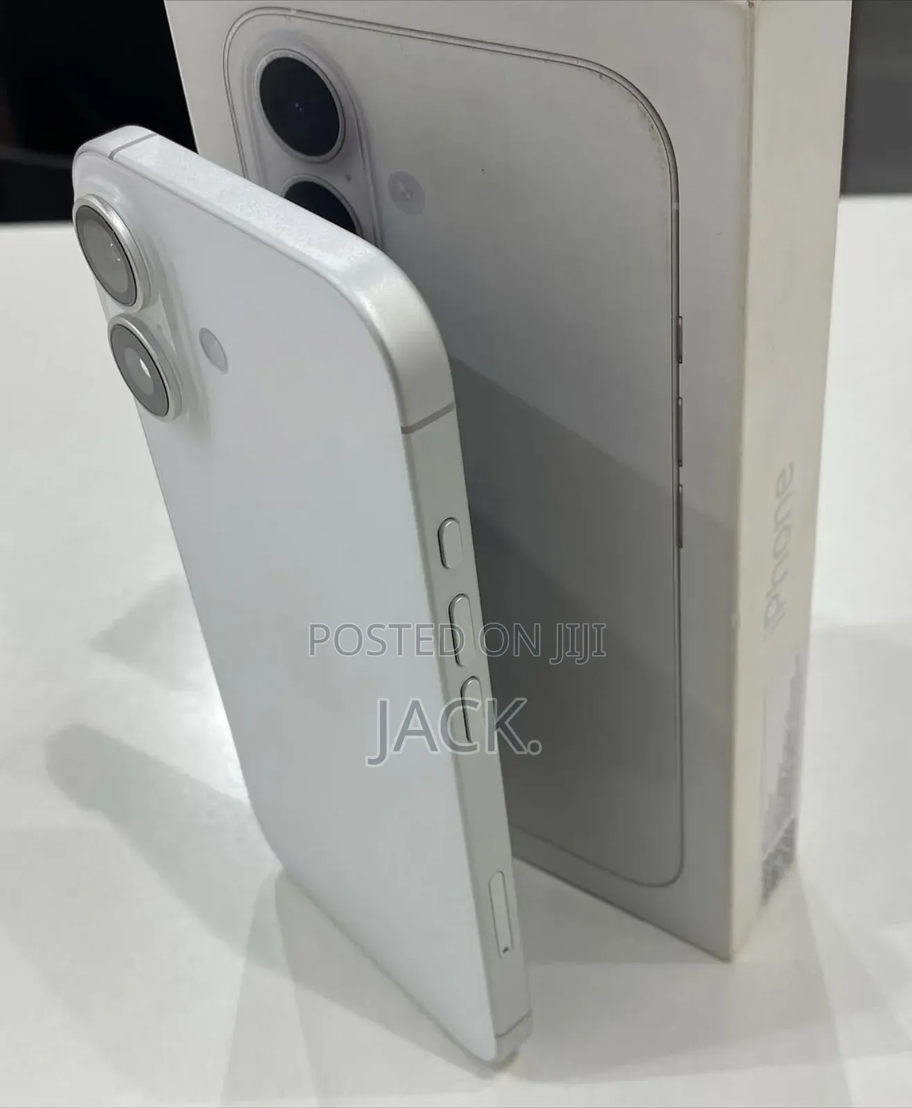 New Apple iPhone 17 256 GB White