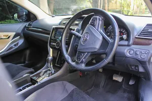 Toyota Premio 2017 Silver