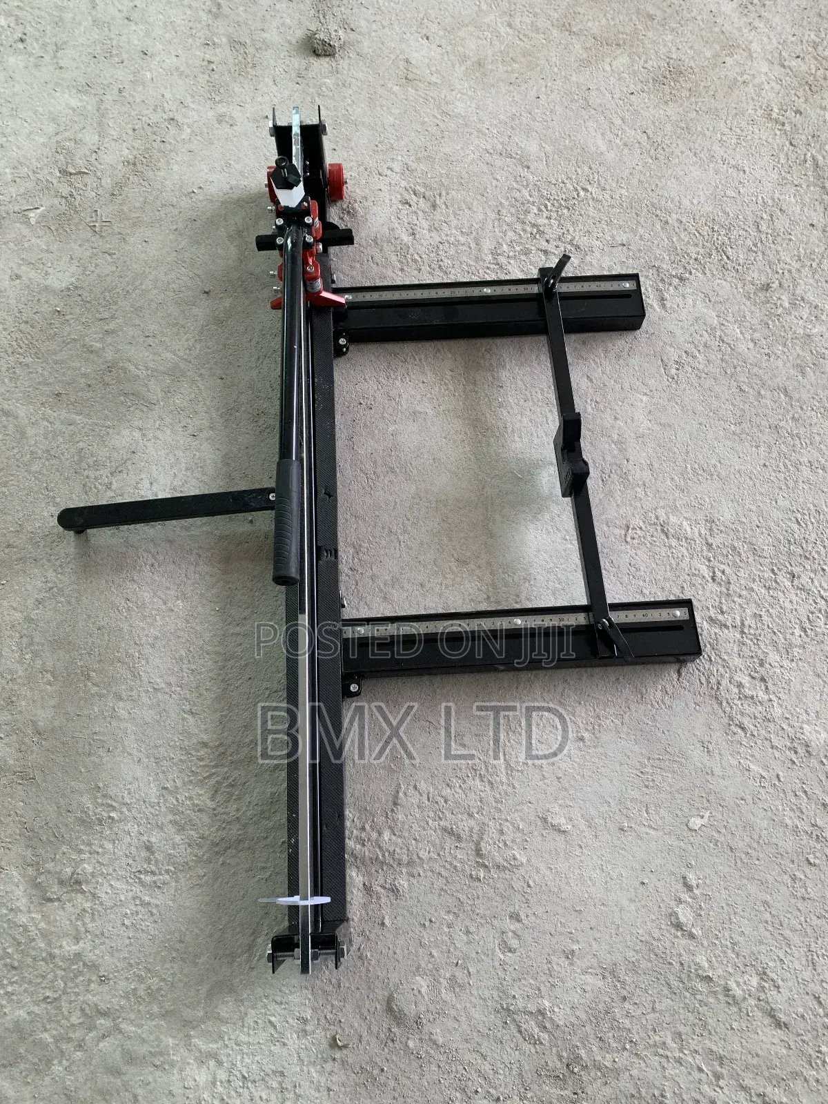 Heavy Structure Tile Cutter With Adjustable Side Supports