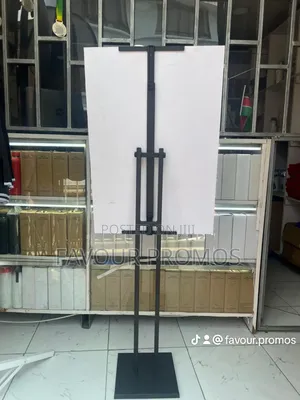 Adjustable Presentation Stand