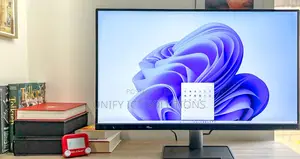 Lenovo L32p-30 31.5" Uhd Monitor + Lenovo Lc50 Webcam,