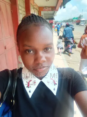 Waitress/ Cashier
