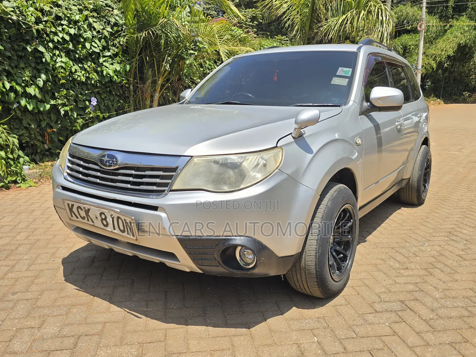 Subaru Forester 2011 Silver