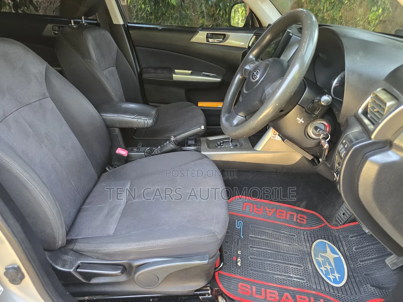 Subaru Forester 2011 Silver