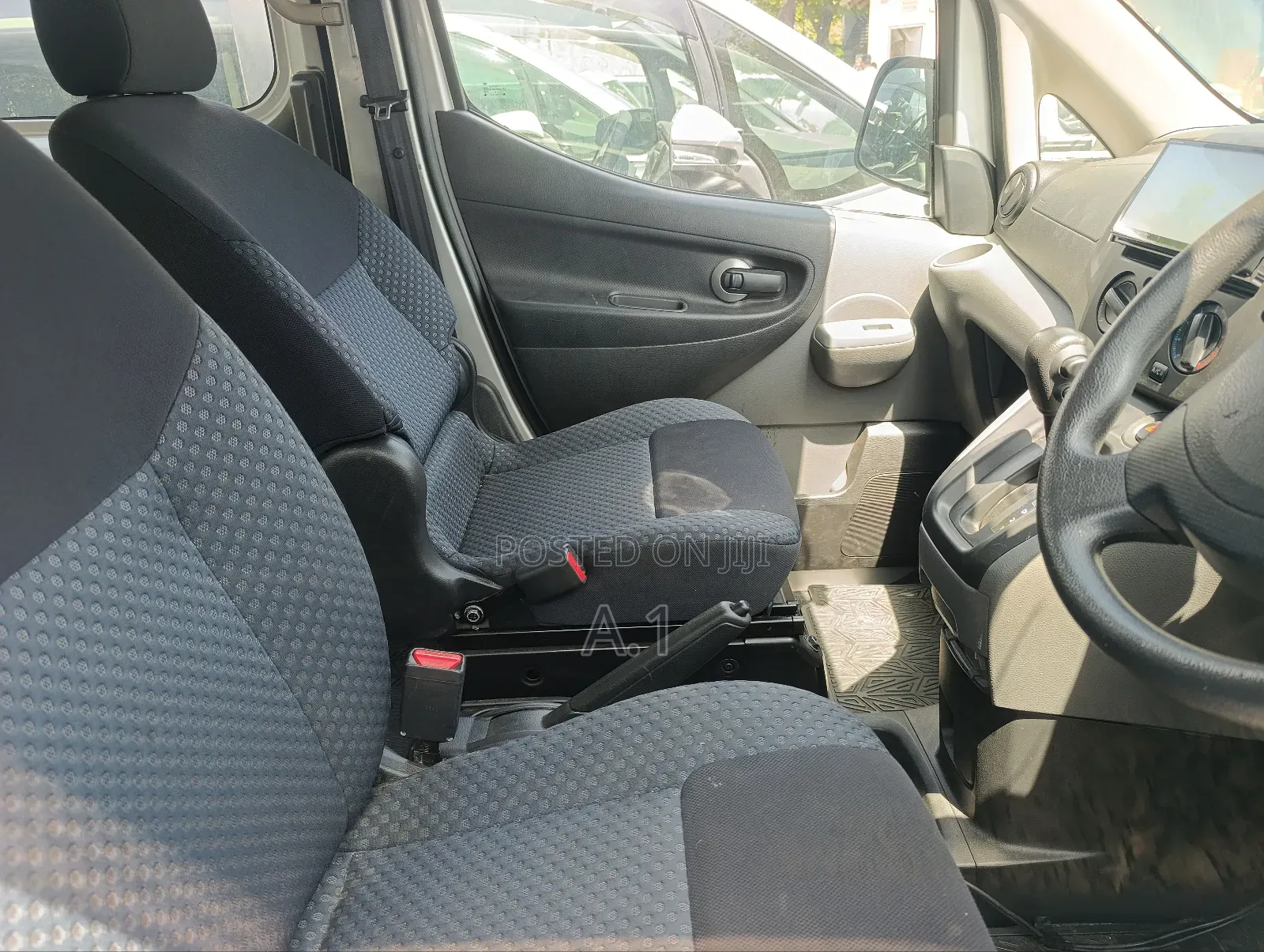 Nissan NV200 2019 Grey