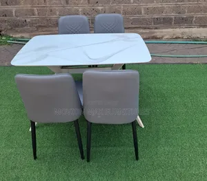 Comfort Dinning Table