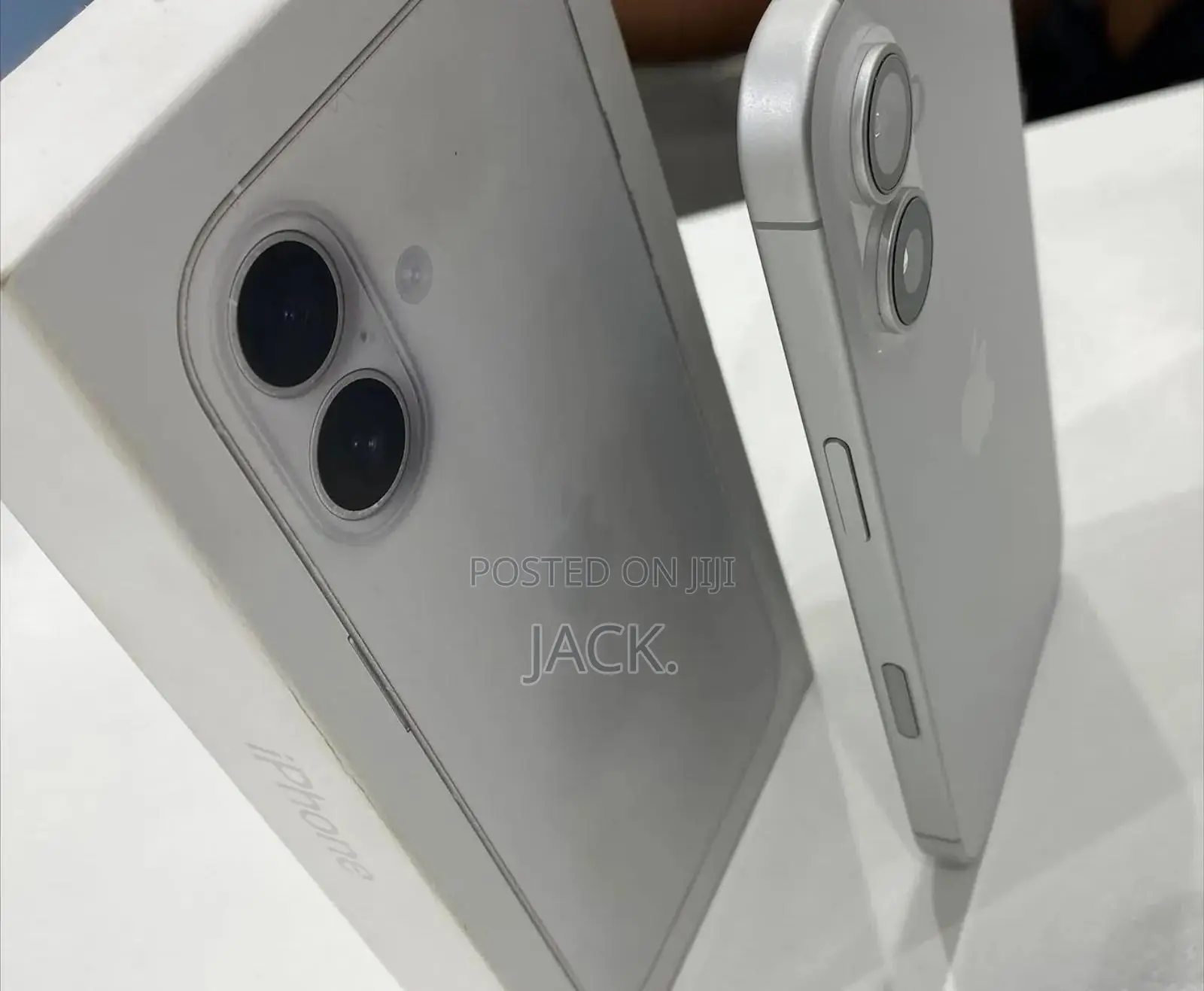 New Apple iPhone 17 256 GB White