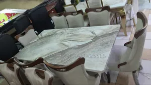 Super Exquisite 👌🏾 8 Seater Dining Table Set. Free Home Delivery!!!