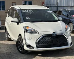 Toyota Sienta 2020 White