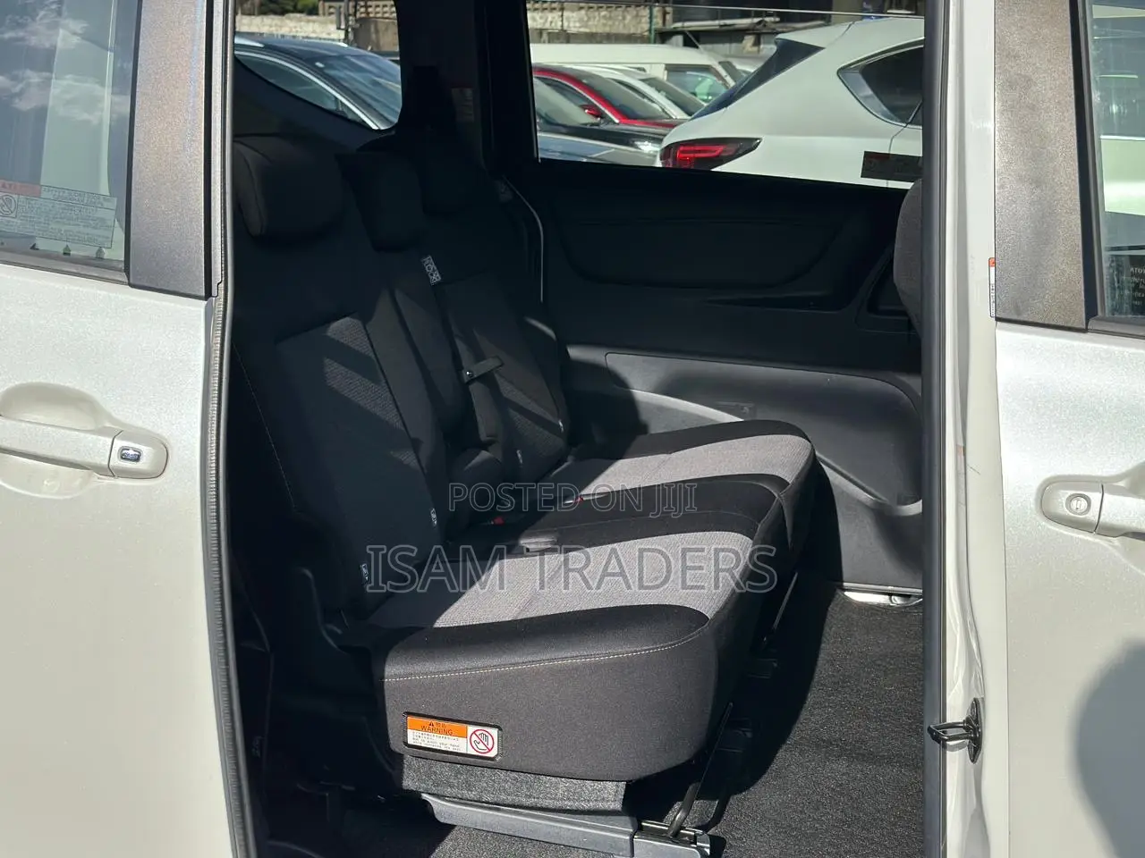 Toyota Sienta 2020 White