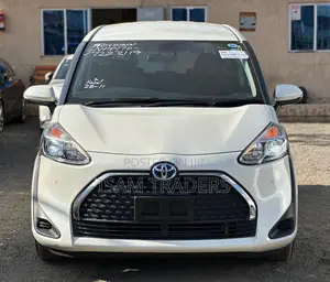 Toyota Sienta 2020 White