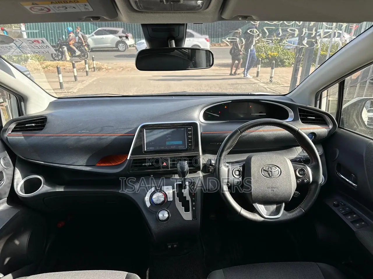 Toyota Sienta 2020 White