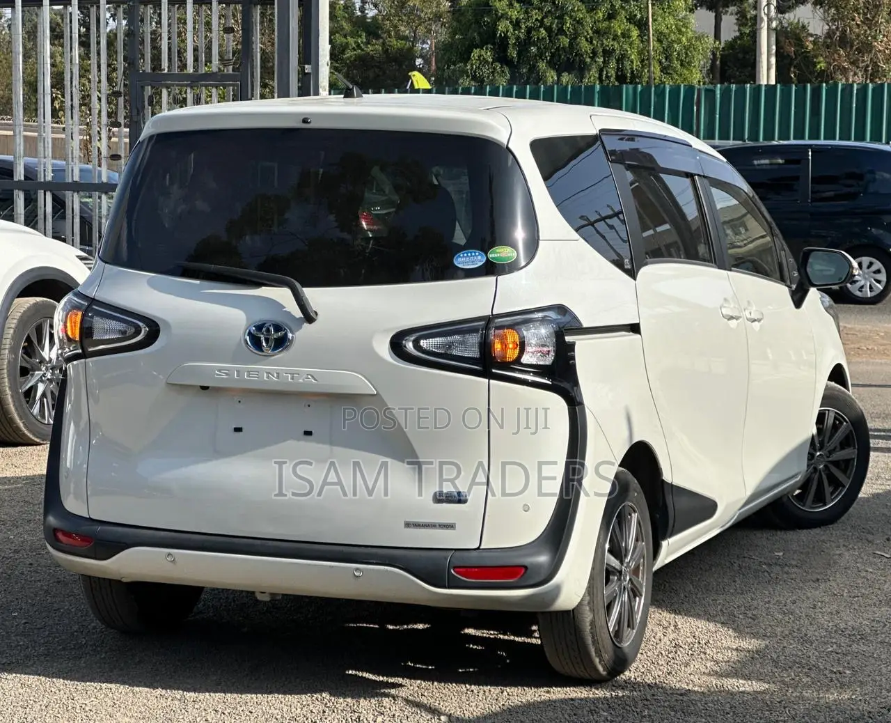 Toyota Sienta 2020 White