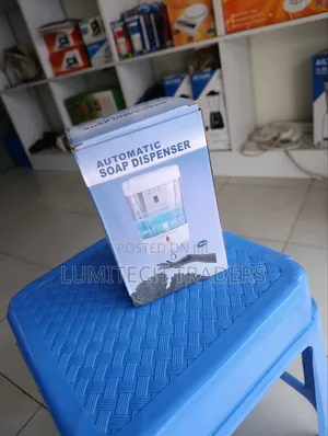 Wall-Mounted Automatic Soap Dispenser 700ml