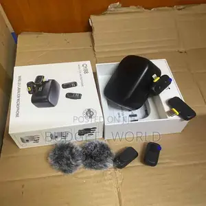 Qy88 Portable Dual Receiver Microphone With Case