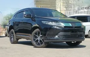 Toyota Harrier 2.0 2018 Black
