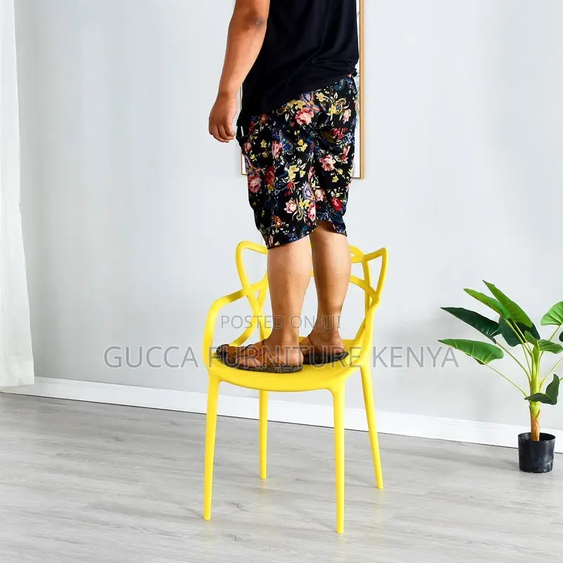 Stackable Plastic Outdoor Dining Chair