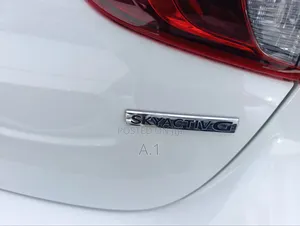 Mazda 2 2019 White