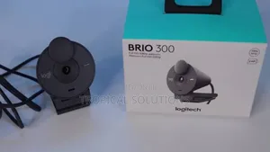 Logitech Brio 300 Graphite 1080p Webcam
