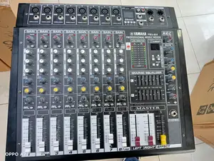 Yamaha PMX-808 Professional Music Mixer.