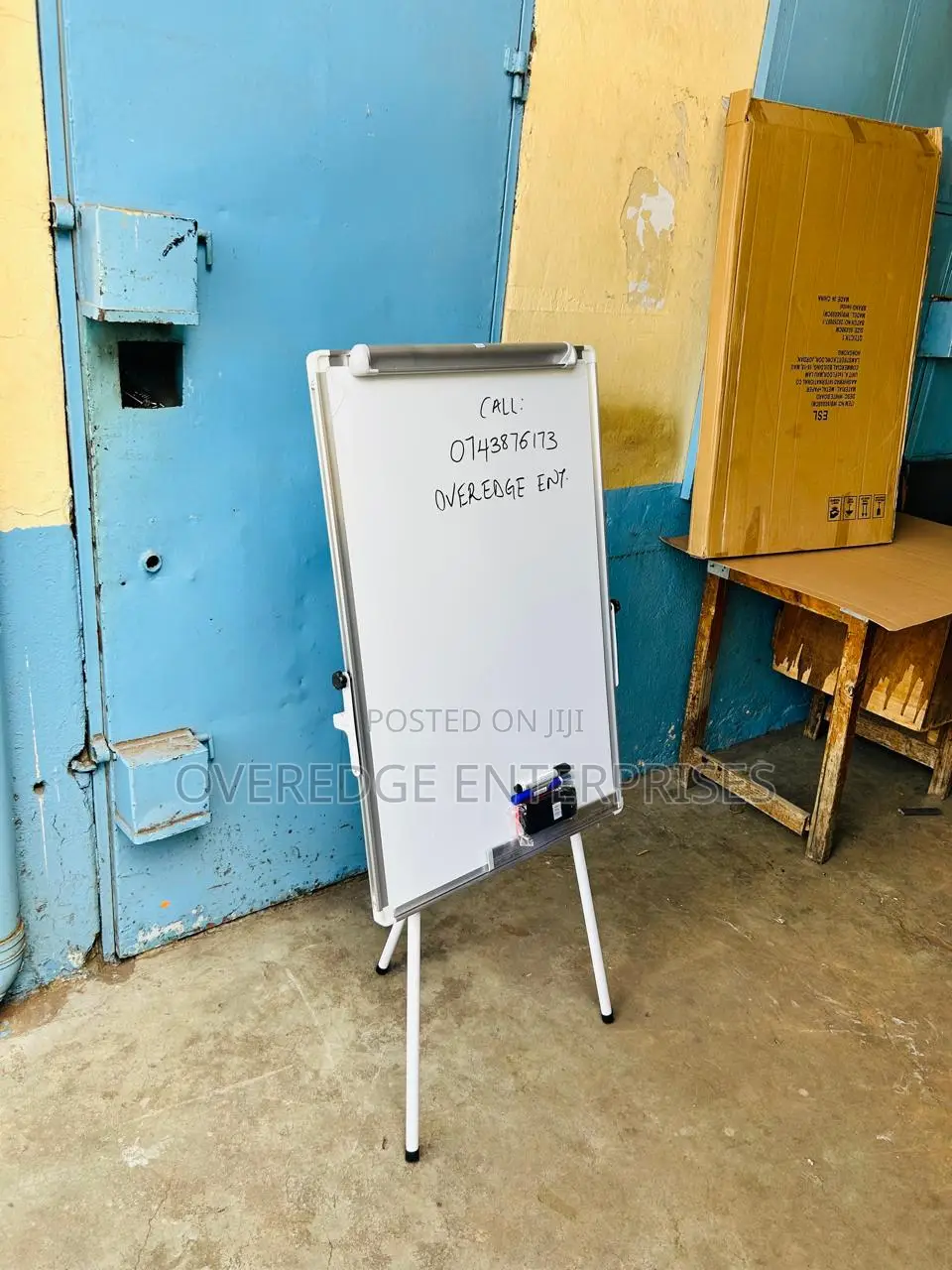 Flipchart Stand for Student and Presentation!!
