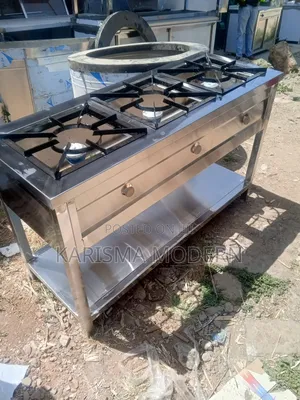 Kitchen Three Burner Gas Cooker