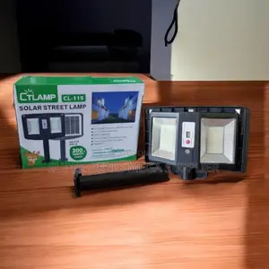 Automatic Dusk-to-Dawn Mode Ctlamp 300 Watts Solar Street Light